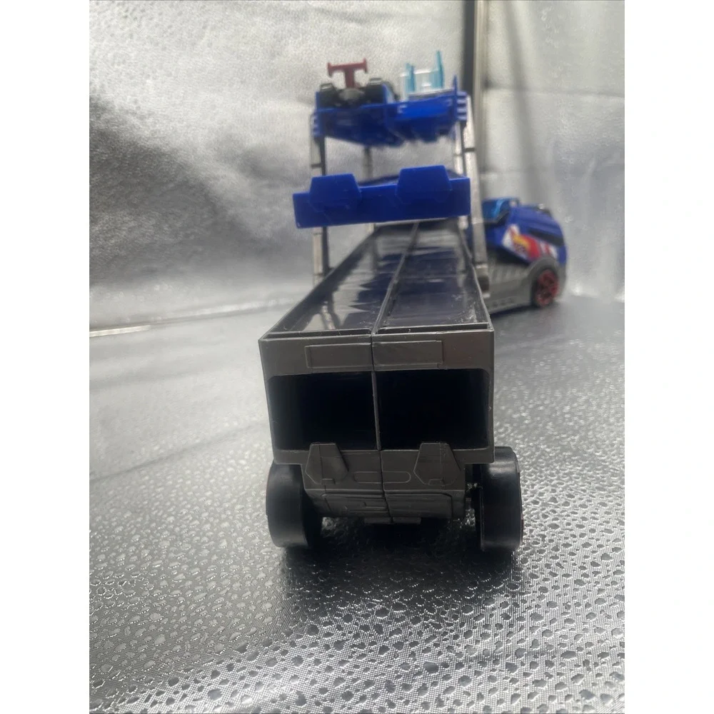 Hot‎ Wheels 2012 Mega Hauler Transporter Truck With 16 Cars Holds 50 Cars